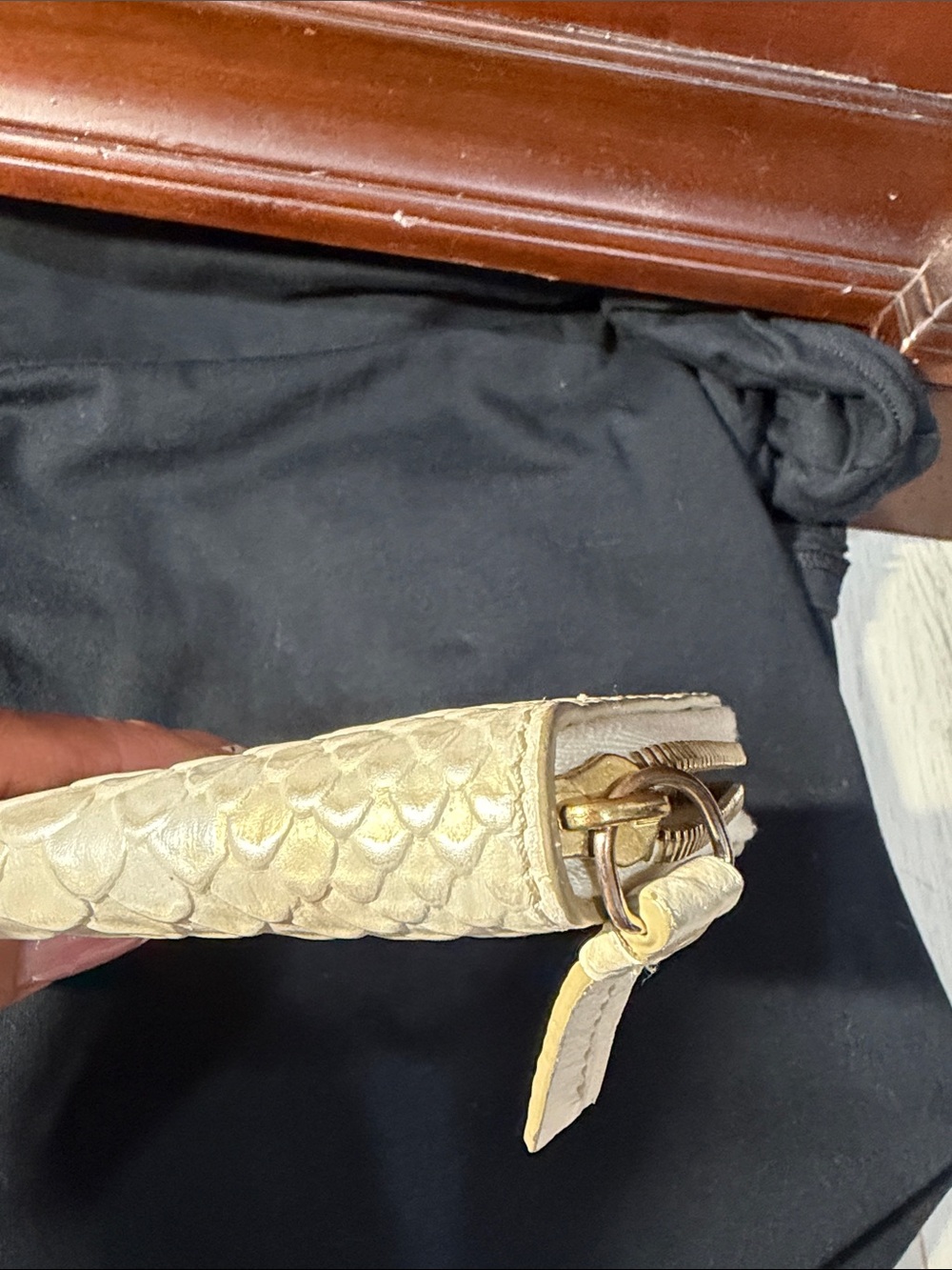 Dooney & Bourke Cream Snake-Embossed Zip Wallet with Gold Logo - Picture 4 of 6